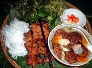Hanoi Street Food Tour image 2