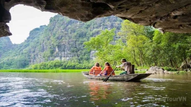 Deluxe Bai Dinh - Trang An - Mua Cave - Small Group image 4
