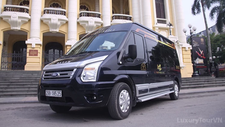 Hanoi Sapa Limousine Van image 1