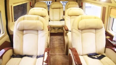Hanoi Sapa Limousine Van image 2