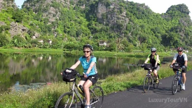 Tam Coc Mua cave deluxe day tour image 3