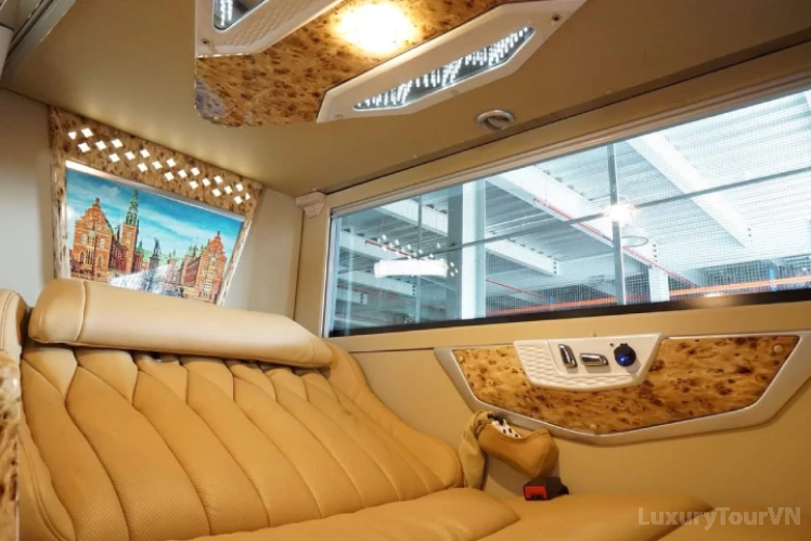 Hanoi Sapa Private Cabin Sleeper Bus - Sao Viet image 3
