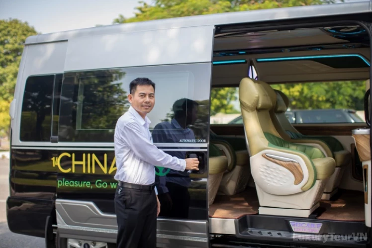 Hanoi Halong Bay limousine