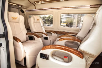 Hoi An to Hue Limousine van image 1