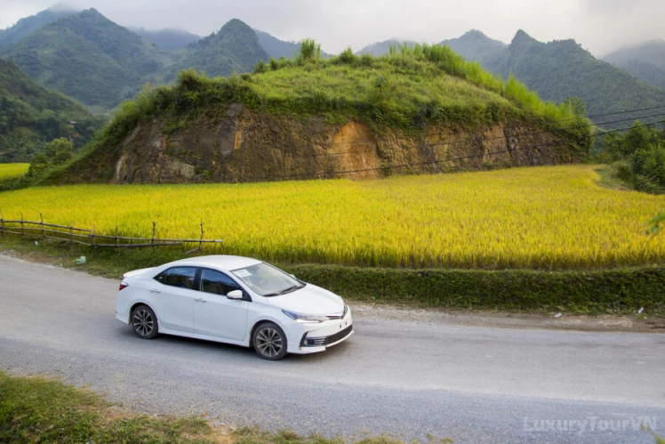 Sapa - Bac Ha Private Car transfer image 0