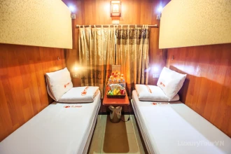 ET- Pumpkin Express train Lao Cai to Hanoi image 0