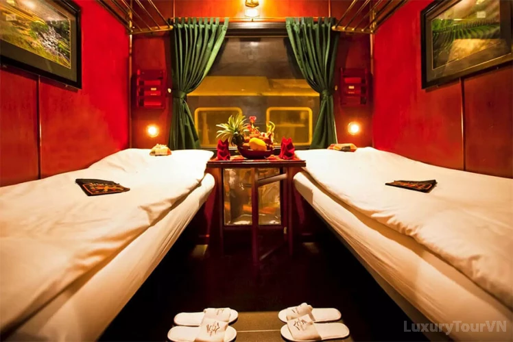Victoria Express train Sapa to Hanoi image 5