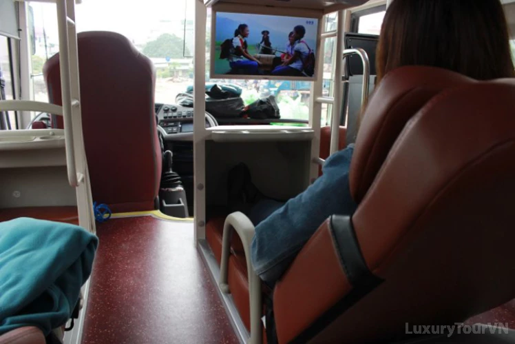 Ninh Binh to Hue sleeping bus image 3